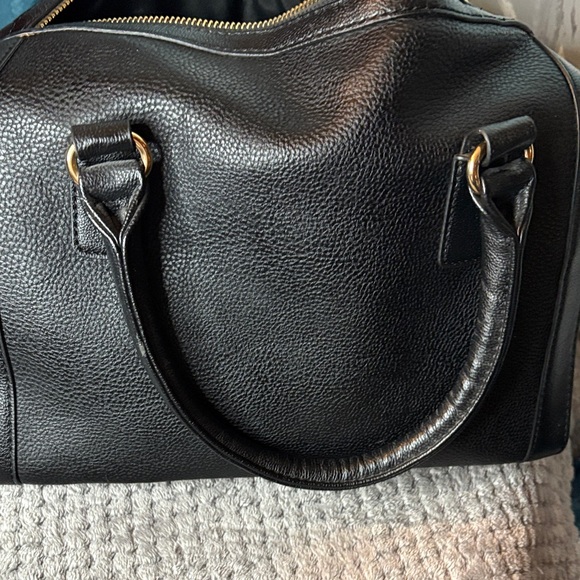 Aldo Black Leather Bag with Gold Hardware - Picture 5 of 10